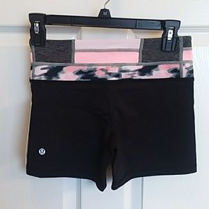 LuluLemon Groove short